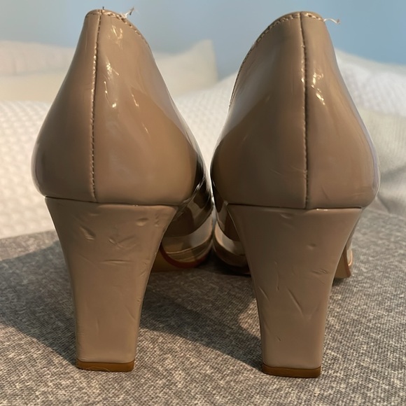 Linea Comfort, Italy, size 40 (9 US) beige heels - Picture 5 of 6